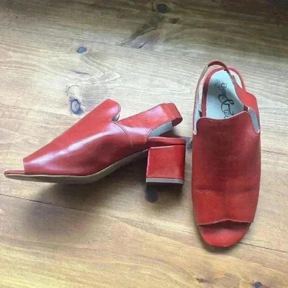 🔥bos. & Co.🔥 | Red leather  heeled sandals - Picture 1 of 7